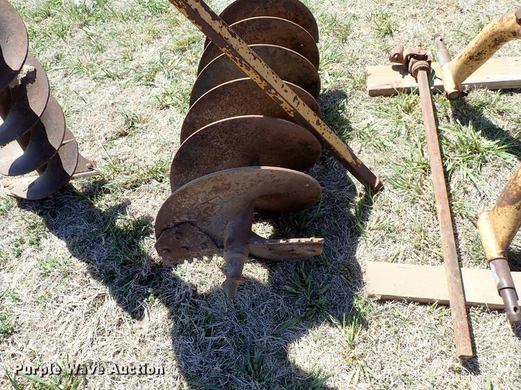 image for item DF1100 Post hole digger