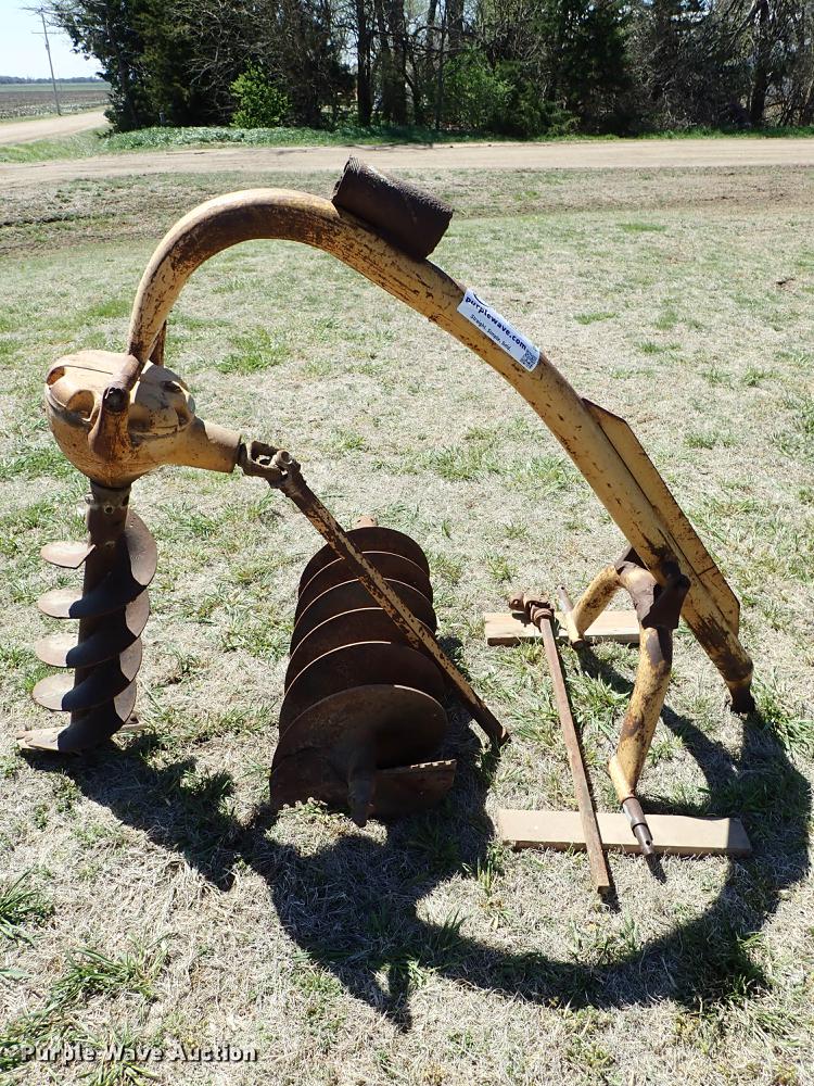 image for item DF1100 Post hole digger