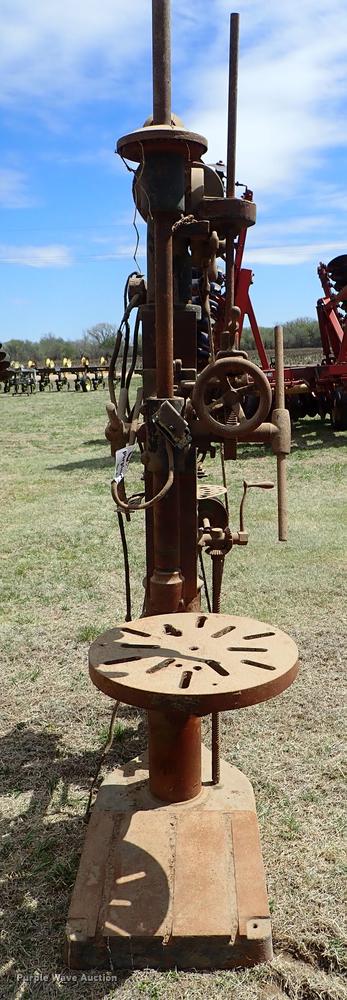 image for item DF1101 English Tool & Supply drill press