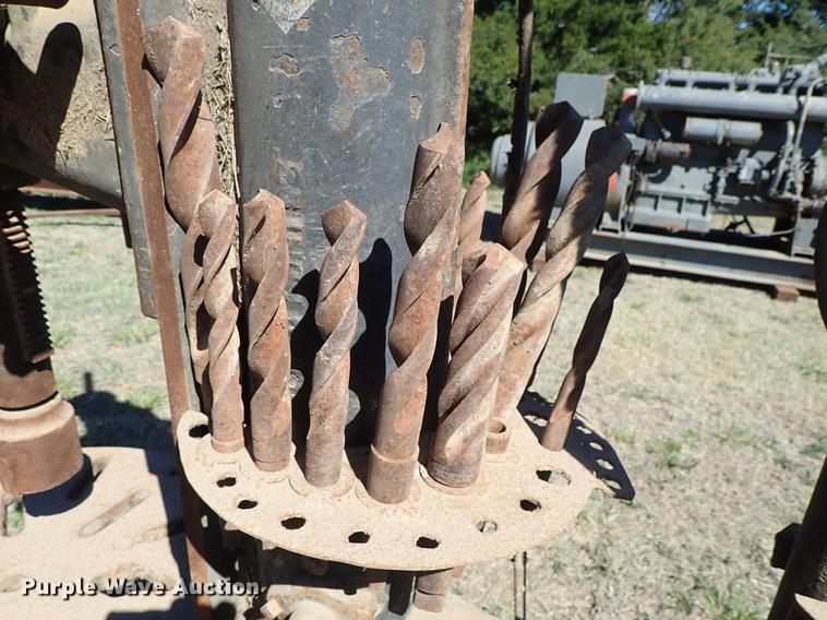 image for item DF1101 English Tool & Supply drill press