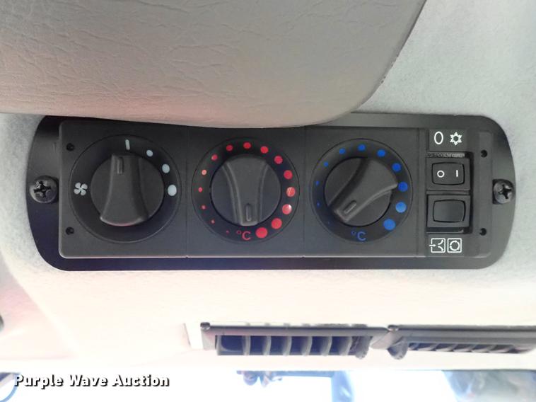 image for item DF1102 Mahindra mPower 75P MFWD tractor