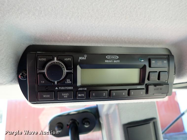 image for item DF1102 Mahindra mPower 75P MFWD tractor