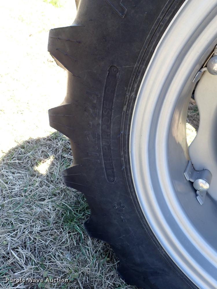 image for item DF1102 Mahindra mPower 75P MFWD tractor