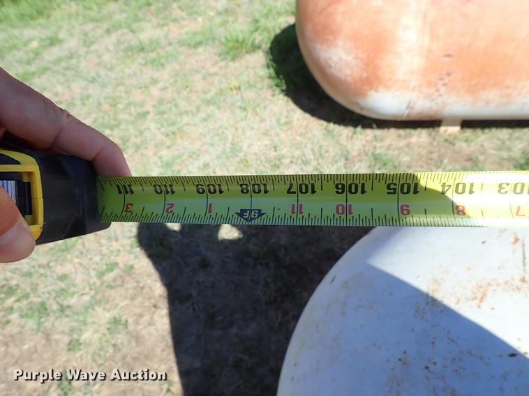 image for item DF1122 (2) propane tanks