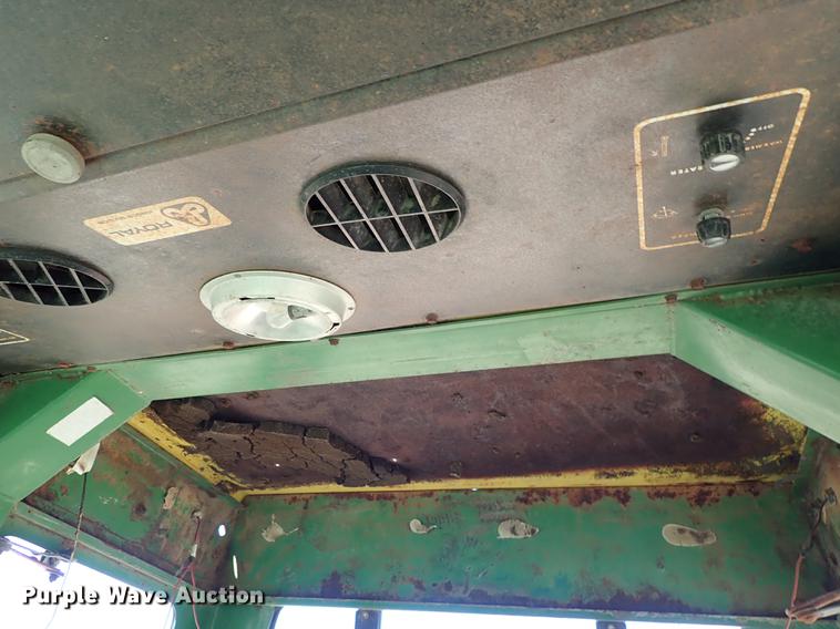 image for item DF1123 1967 John Deere 4020 tractor