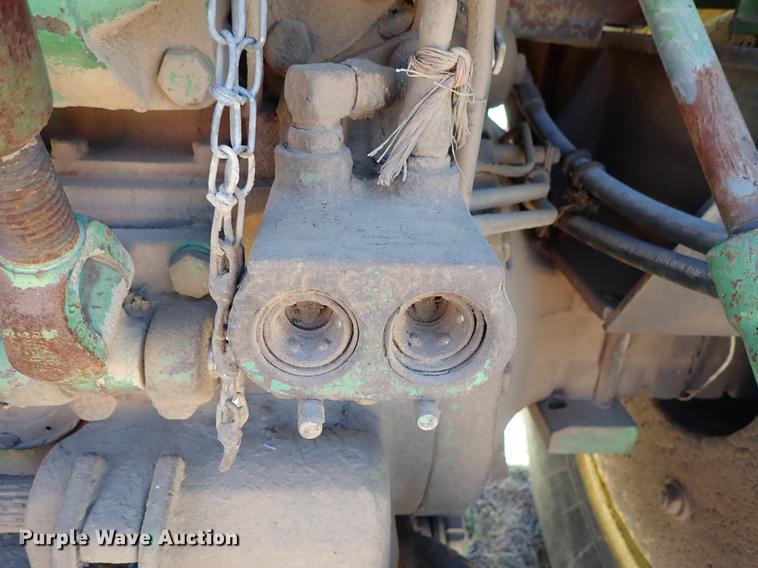 image for item DF1123 1967 John Deere 4020 tractor