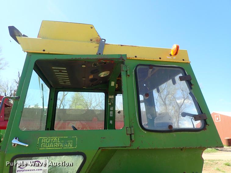 image for item DF1123 1967 John Deere 4020 tractor