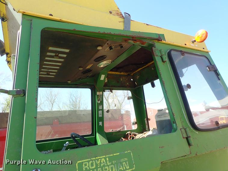 image for item DF1123 1967 John Deere 4020 tractor