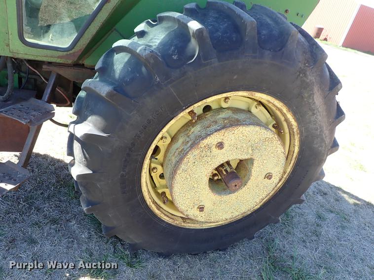 image for item DF1123 1967 John Deere 4020 tractor