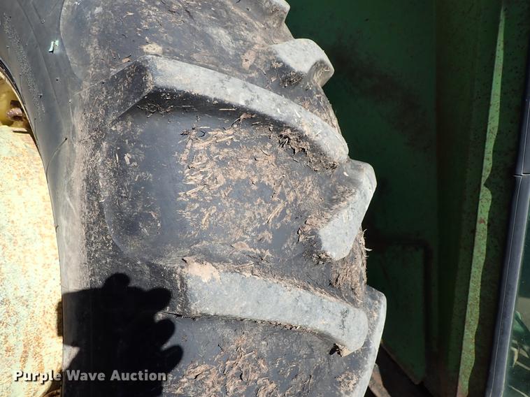 image for item DF1123 1967 John Deere 4020 tractor