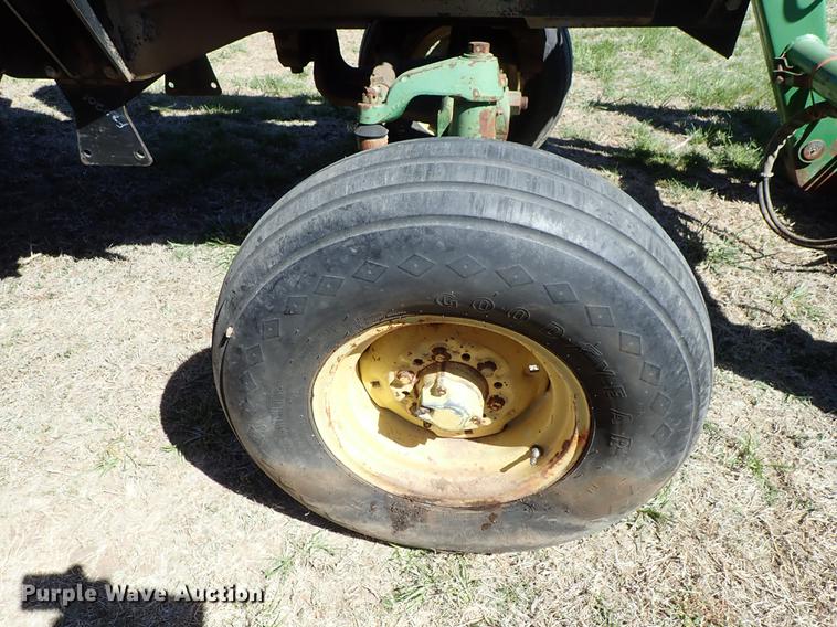 image for item DF1123 1967 John Deere 4020 tractor