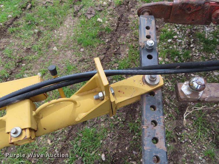 image for item DF7793 Vermeer WR220 hay rake