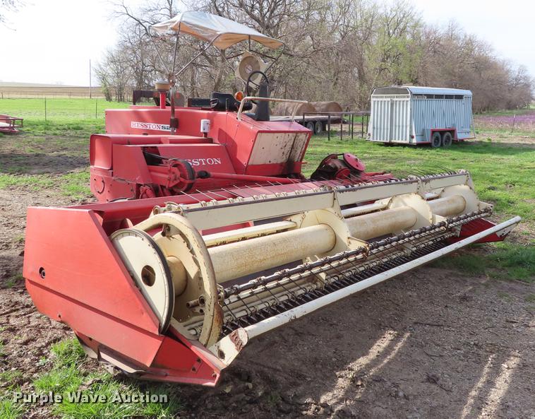 image for item DF7794 Hesston 520 windrower