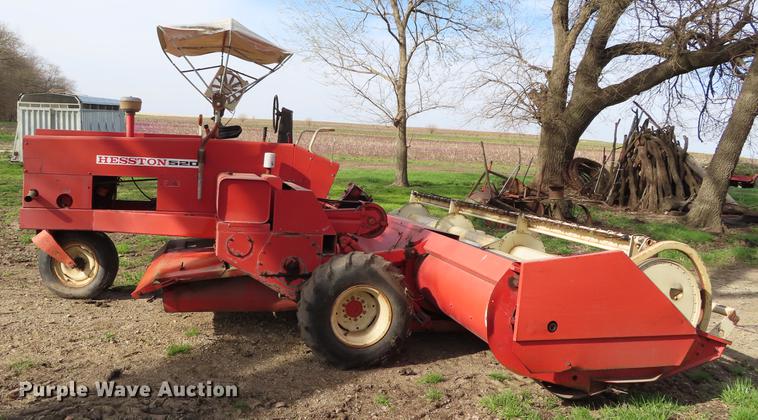 image for item DF7794 Hesston 520 windrower