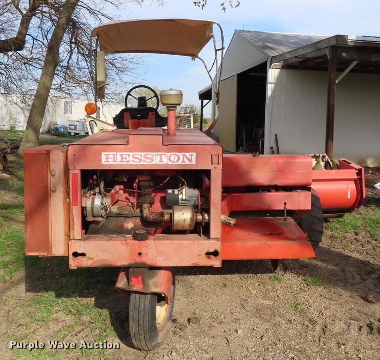 image for item DF7794 Hesston 520 windrower