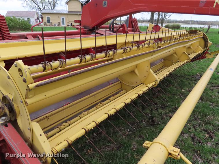 image for item DF7795 1994 New Holland 116 windrower