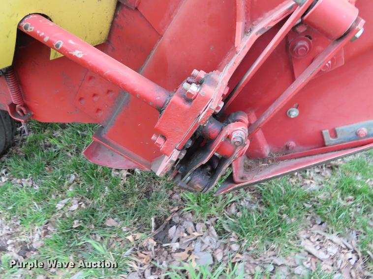 image for item DF7795 1994 New Holland 116 windrower