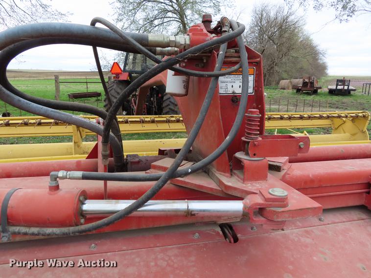image for item DF7795 1994 New Holland 116 windrower