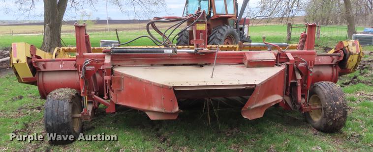 image for item DF7796 1992 New Holland 116 windrower