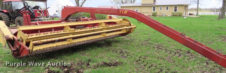 image for item DF7796 1992 New Holland 116 windrower