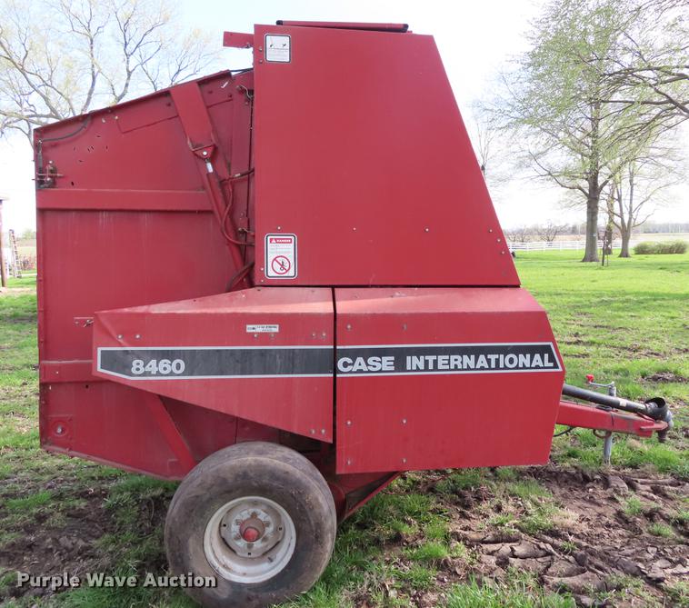 image for item DF7798 1992 Case IH 8460 round baler