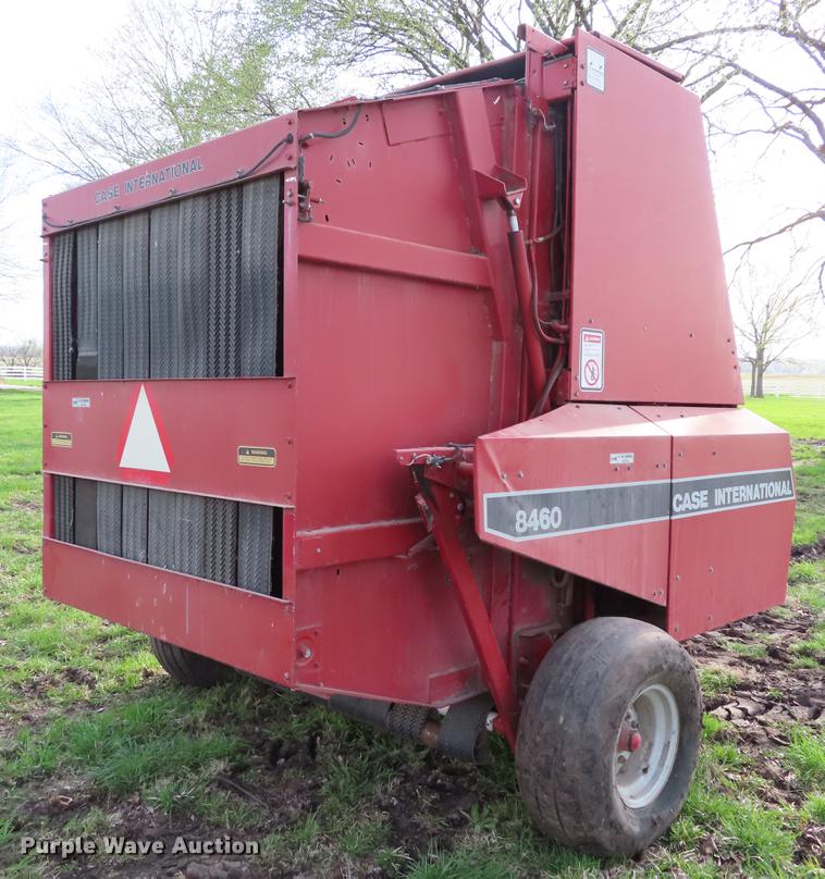 image for item DF7798 1992 Case IH 8460 round baler