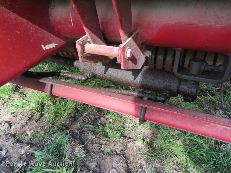 image for item DF7798 1992 Case IH 8460 round baler