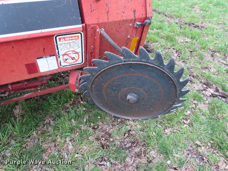 image for item DF7799 1990 Case IH 8460 round baler