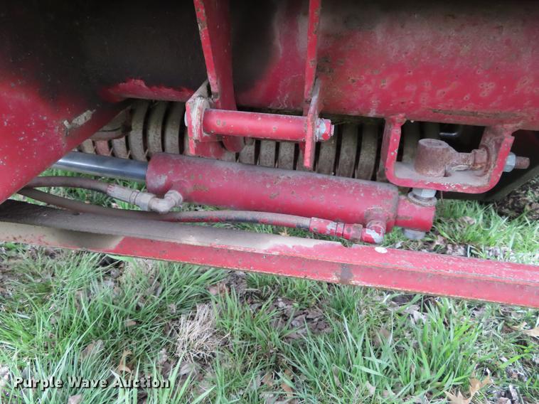 image for item DF7799 1990 Case IH 8460 round baler
