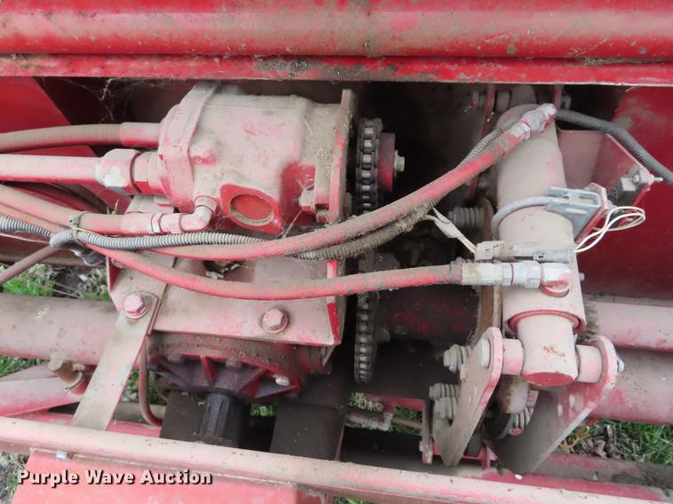 image for item DF7799 1990 Case IH 8460 round baler