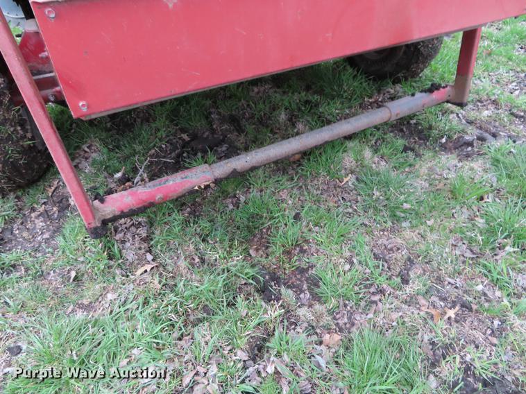 image for item DF7799 1990 Case IH 8460 round baler