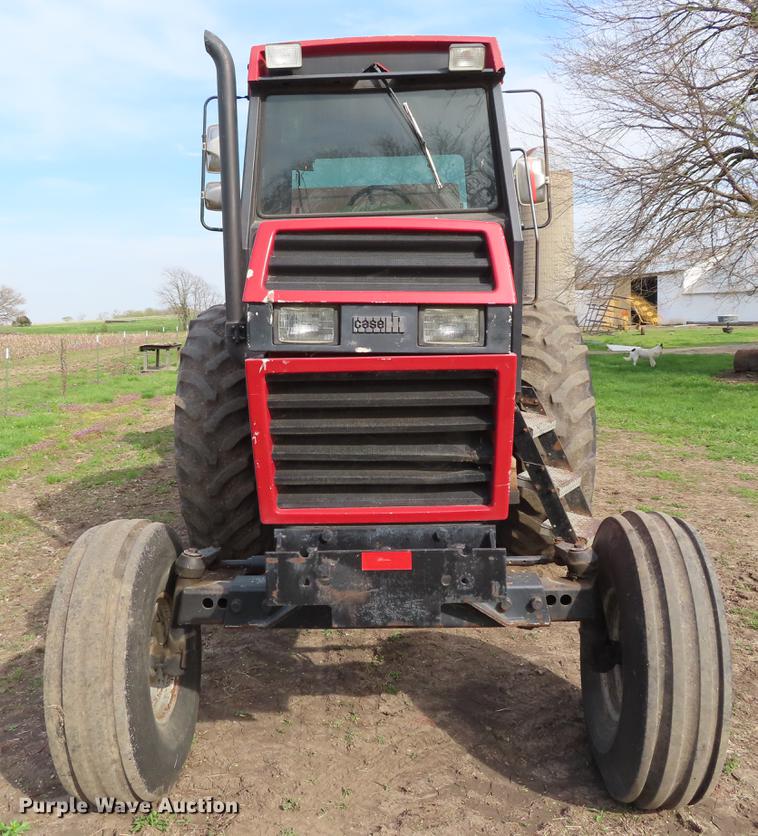 image for item DF7805 1984 Case IH 1896 tractor