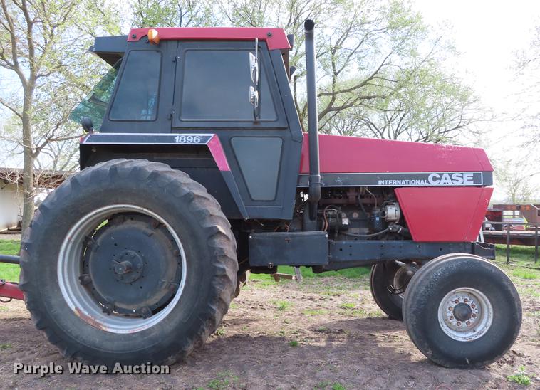 image for item DF7805 1984 Case IH 1896 tractor