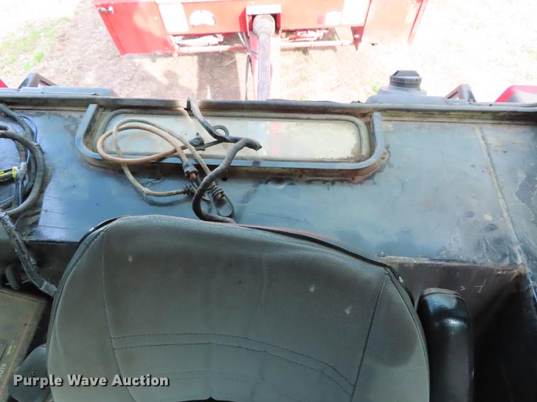 image for item DF7805 1984 Case IH 1896 tractor