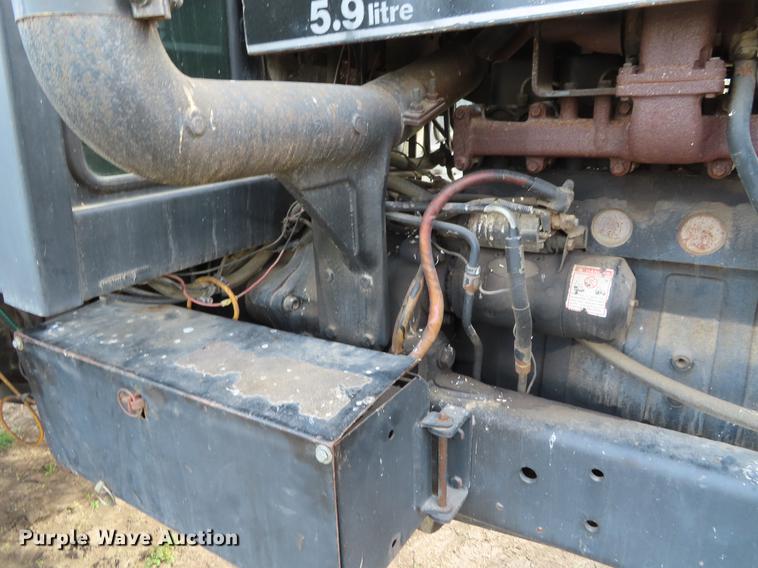 image for item DF7805 1984 Case IH 1896 tractor