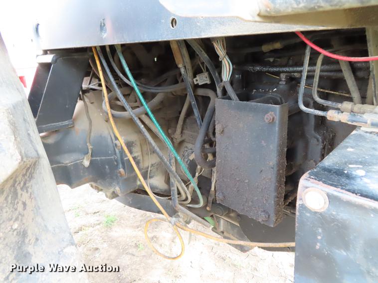 image for item DF7805 1984 Case IH 1896 tractor