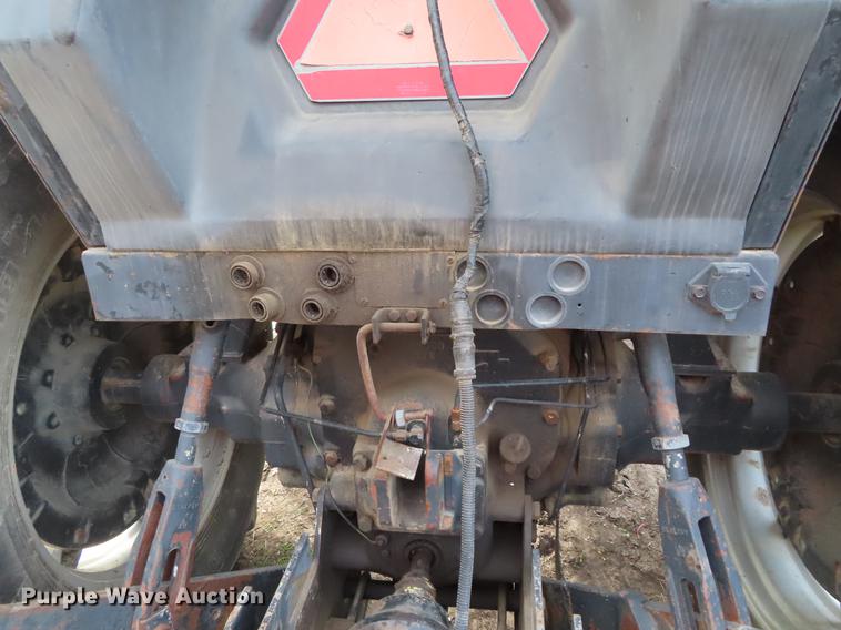 image for item DF7805 1984 Case IH 1896 tractor