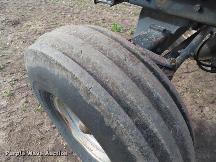 image for item DF7805 1984 Case IH 1896 tractor