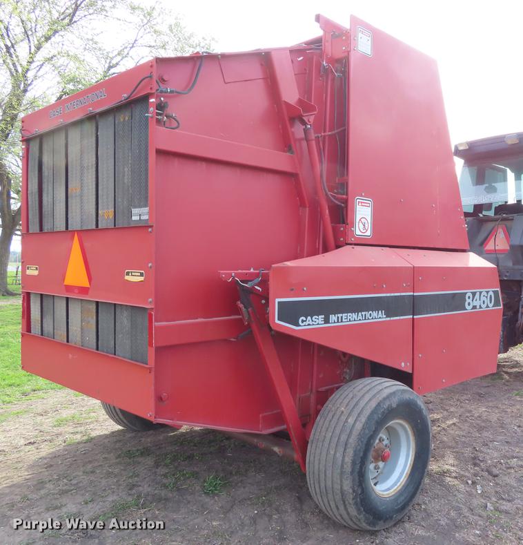 image for item DF7806 1989 Case IH 8460 round baler