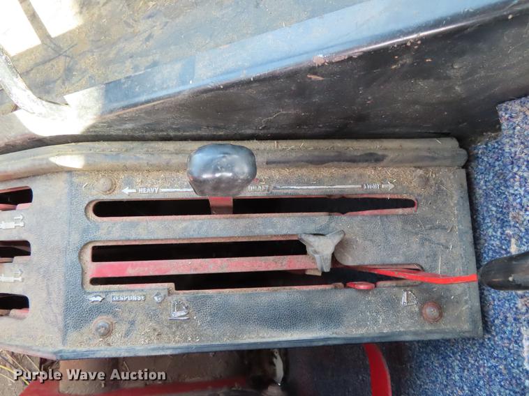 image for item DF7818 1978 International 886 tractor