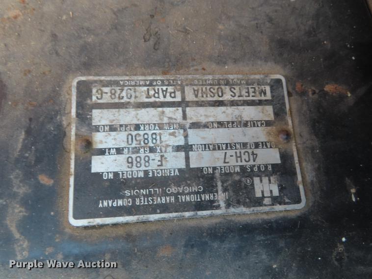 image for item DF7818 1978 International 886 tractor