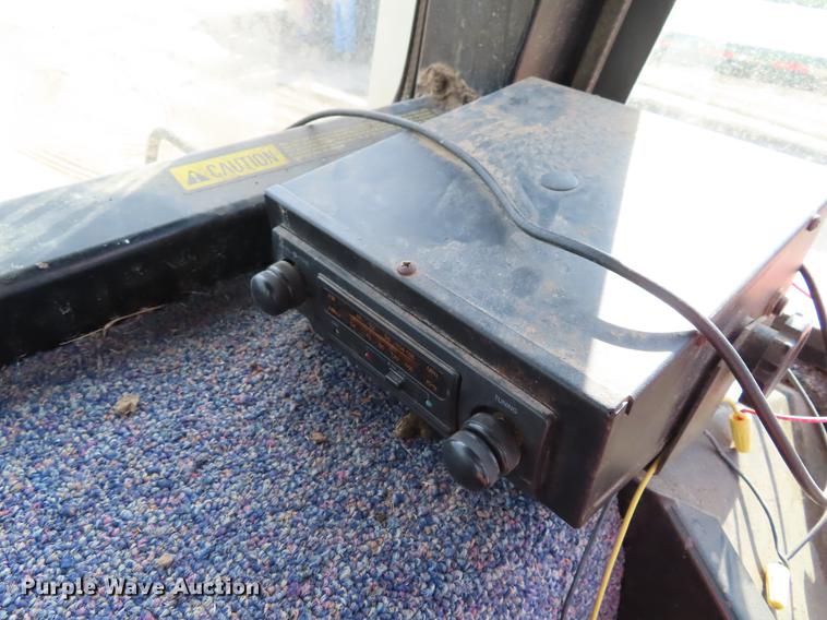 image for item DF7818 1978 International 886 tractor