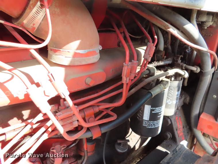 image for item DF7818 1978 International 886 tractor