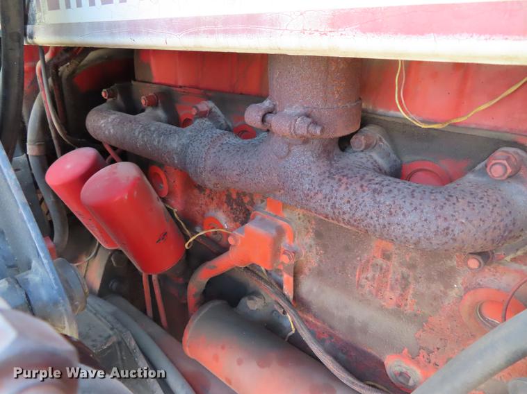 image for item DF7818 1978 International 886 tractor