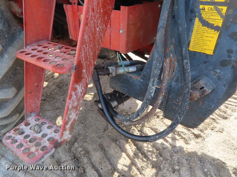 image for item DF7818 1978 International 886 tractor