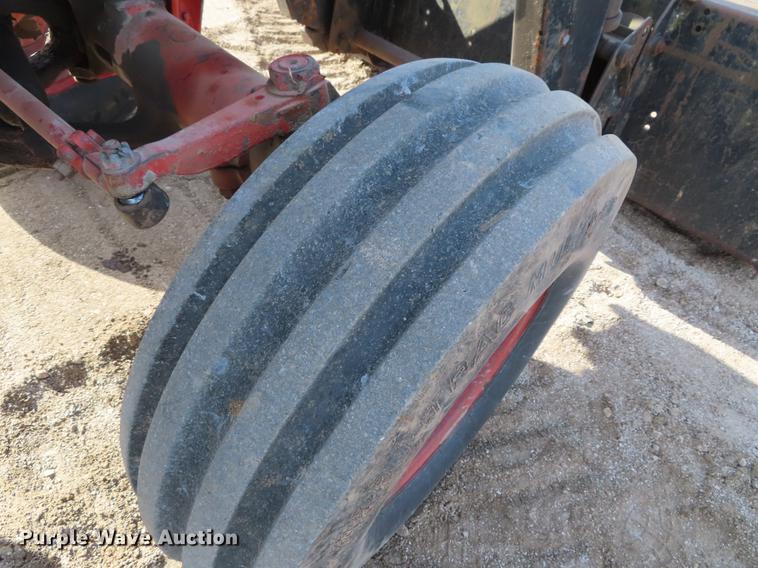 image for item DF7818 1978 International 886 tractor