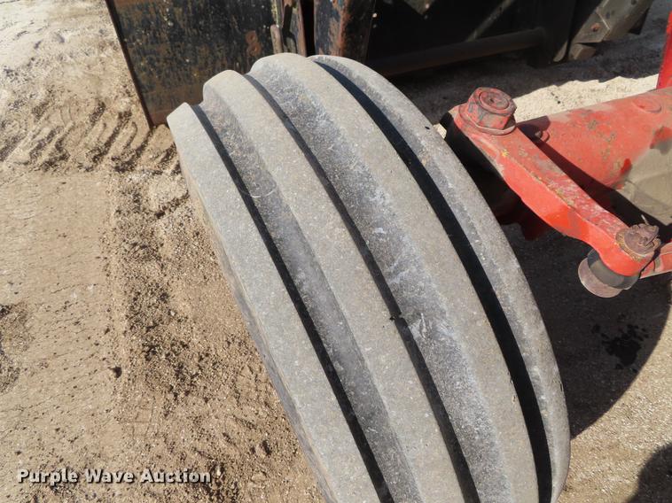 image for item DF7818 1978 International 886 tractor