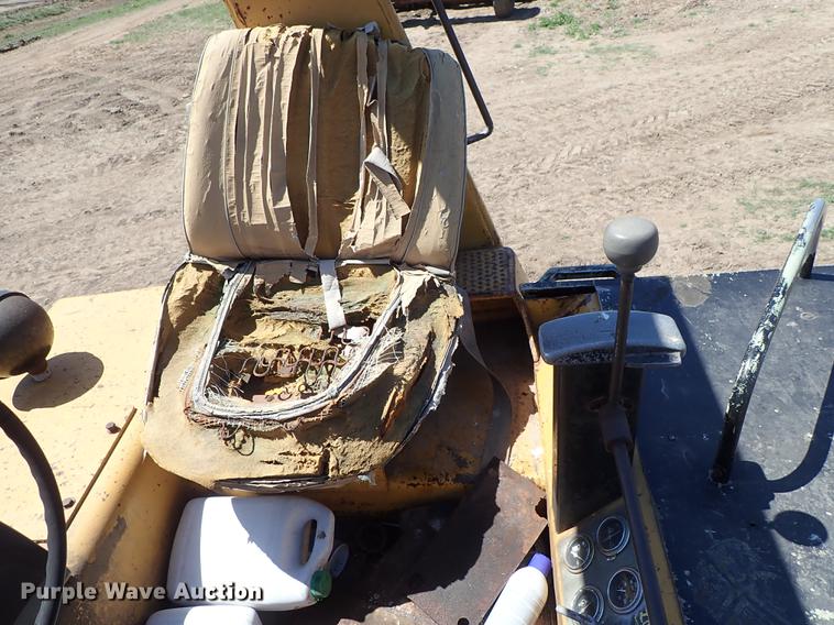 image for item DF8767 Hyster single drum roller