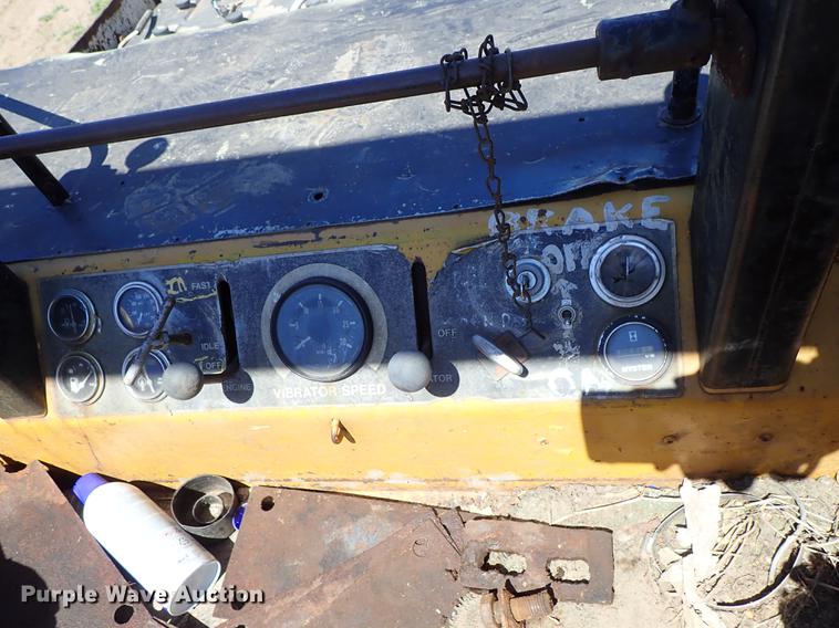 image for item DF8767 Hyster single drum roller