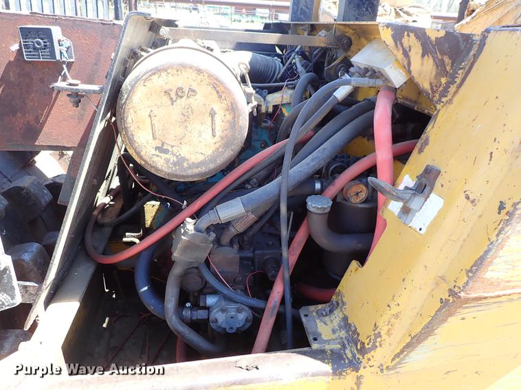 image for item DF8767 Hyster single drum roller